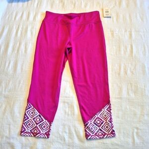 Danskin Now Drimore girls size XL or 14-16 raspberry with patterned bottom NWT